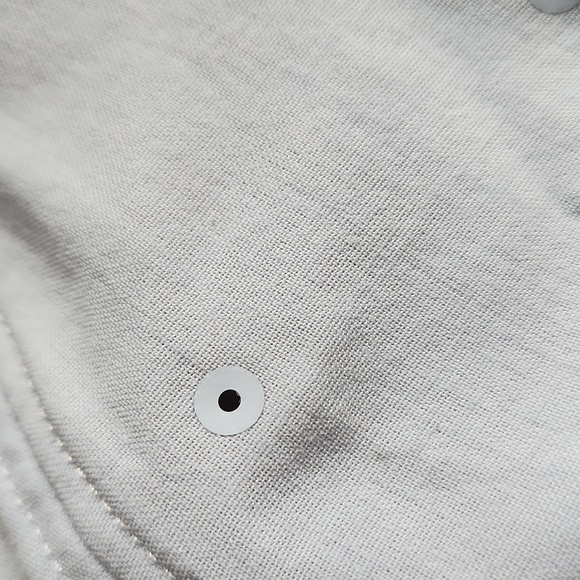 lululemon Baby Blue baseball cap with Silver Metal logo On Side - Picture 9 of 11